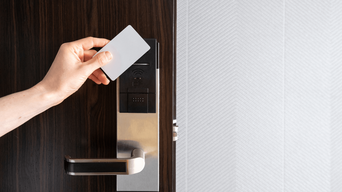 Top 4 meilleures serrures électroniques pour hôtels en 2025