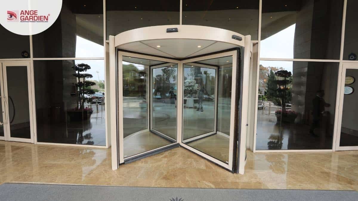 Portes Pivotantes Tunisie - Ange Gardien